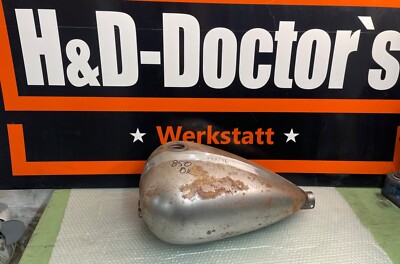 Paughco streched Mustang Tank 4.5 Gallon für Harley-Davidson