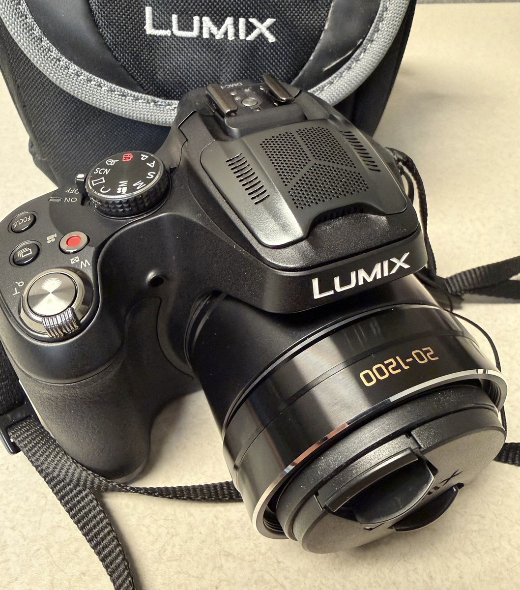 Panasonic Lumix DMC-FZ70 16.1MP Digital Camera w/60x Zoom Black