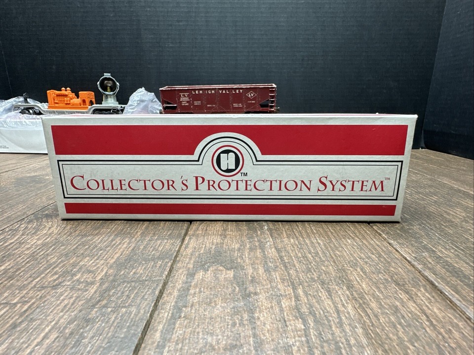 Lot Of Vintage Lionel Trains Eire RioGrande NYC Lehigh Valley