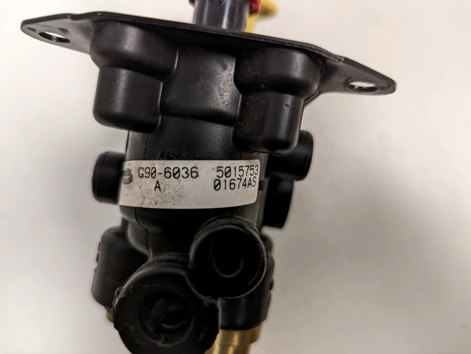 PETERBILT 367 MV3 VALVE FROM DASH, G90-6036, 802122, 802122BXW