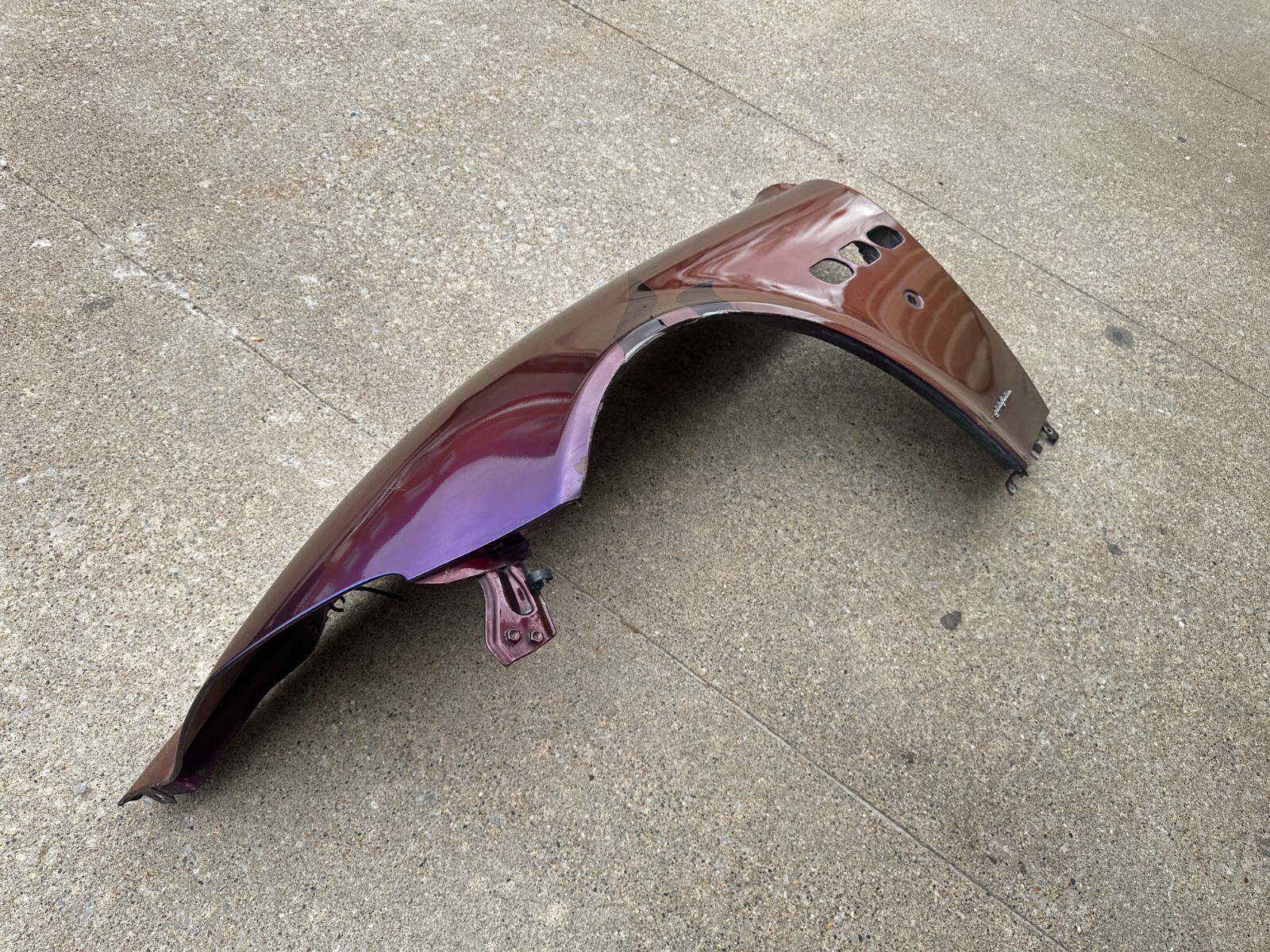 P40526 2003-2012 Maserati Quattroporte M139 Front Fender Shell Driver Side OEM