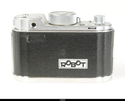 Robot II Camera With SCHNEIDER XENAR 37.5MM 2.8 | eBay Robot II Camera With SCHNEIDER XENAR 37.5MM 2.8 | eBay
