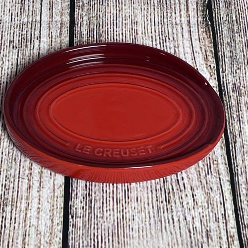 Le Creuset Spoon Rest Oval Stoneware 6.25” Cherry Red New Second Choice
