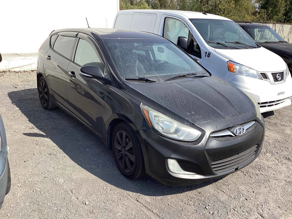 Used Loaded Beam Axle fits: 2014 Hyundai Accent ABS disc brakes Grade A Foto 4 de 4