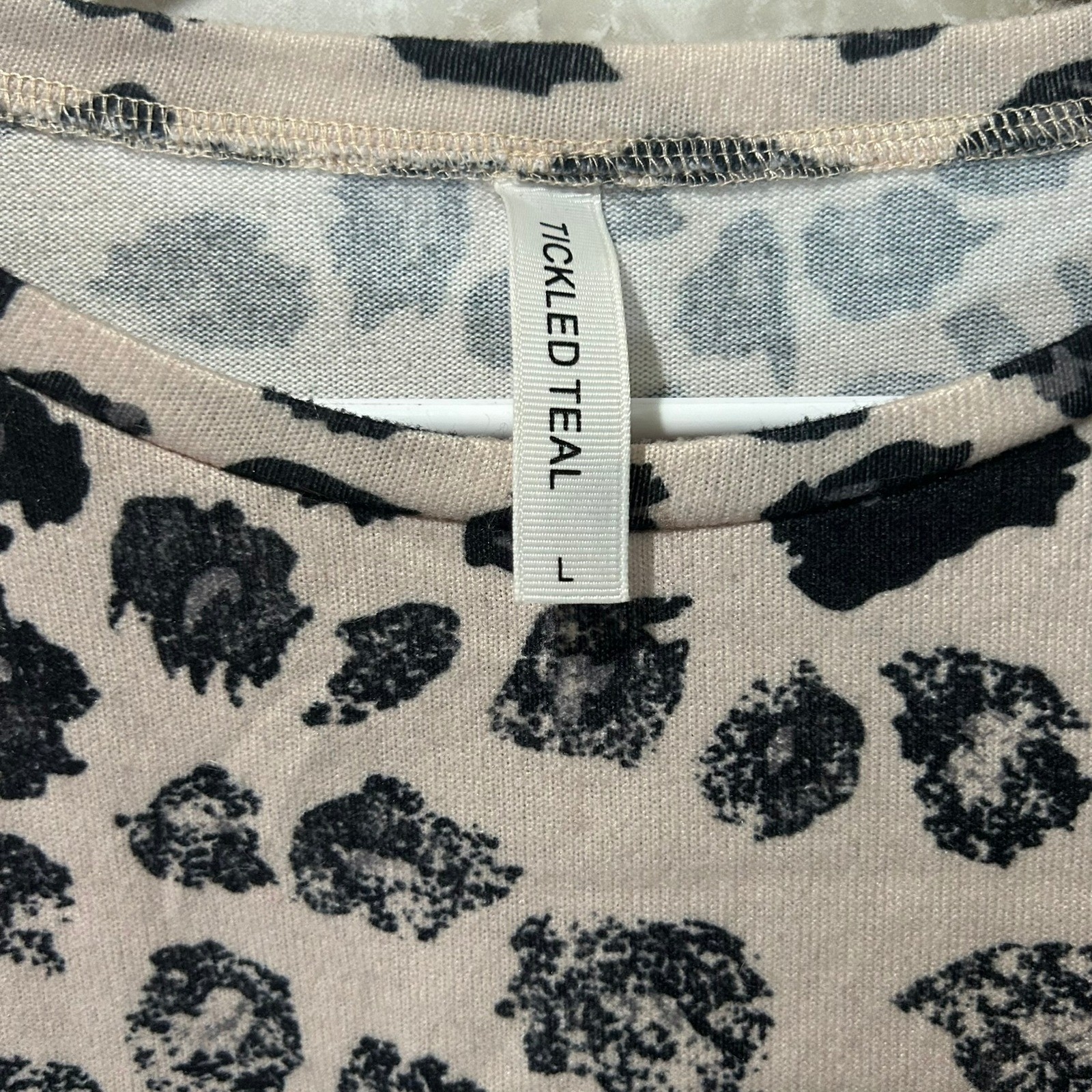 Tickled Teal Women's Leopard Print Long Sleeve Top with Tie - Size L