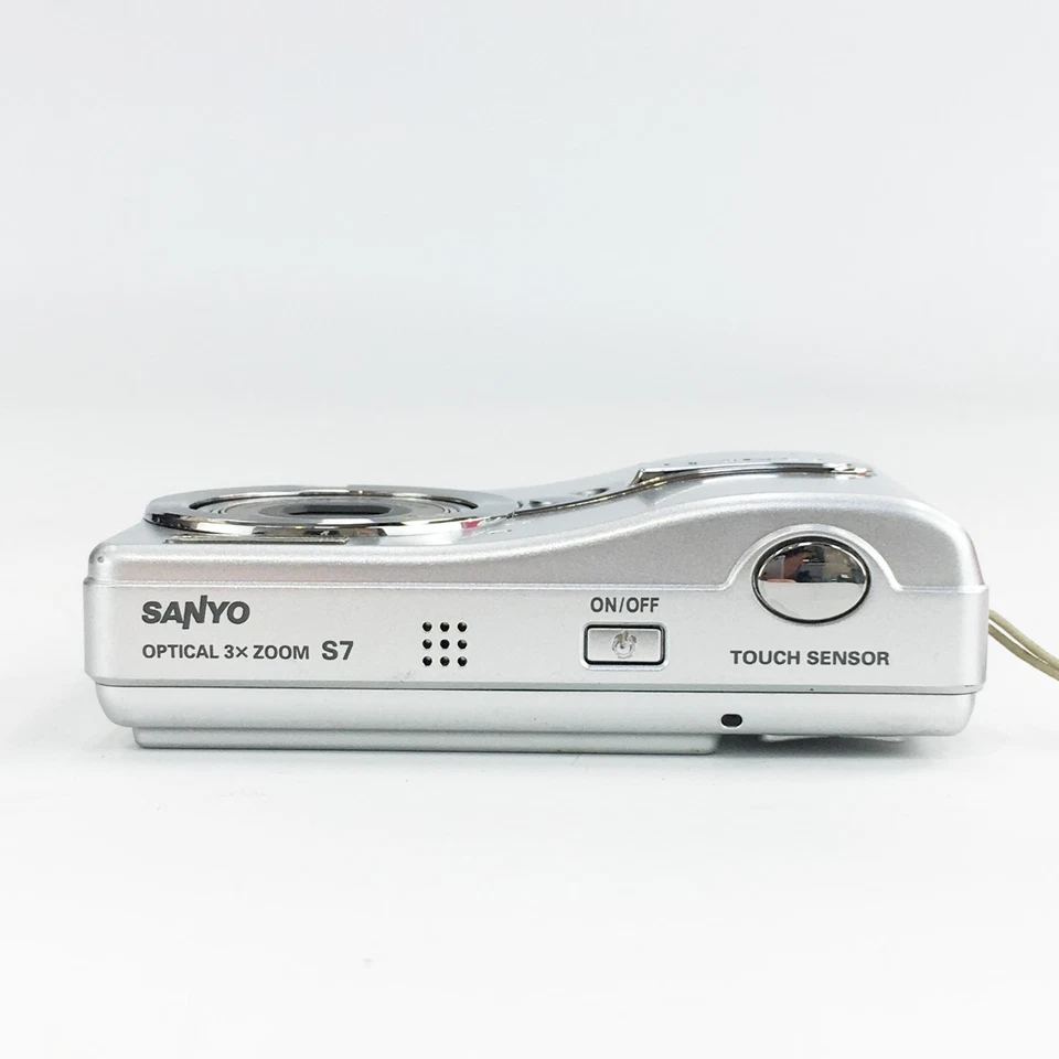 Sanyo Xacti VPC-S7EX - 7.1 MP Digital Camera - 3 x Optical Zoom - Silver - VGC - Image 4 of 4