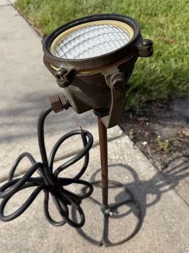 Vintage IMPERIAL FOUNTAINS Brass Submersible 12V 50W Fountain Light #60-05 LV
