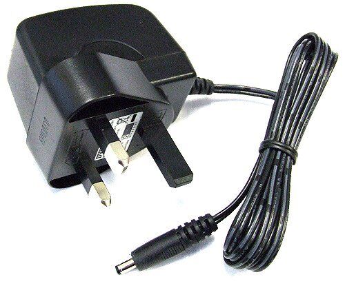 DSA-5W-05 AUK Mains Power Adapter Output 5Volts@ 1Amp - Afbeelding 1 van 1