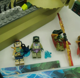 Lego Cragger's Command Ship 70006 Legends of Chima 100% Complete Set Crocodiles