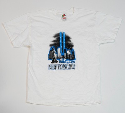 Vintage Twin Towers New York Shirt Size L 9/11 Memorial Tee 2002 NYC Tribute