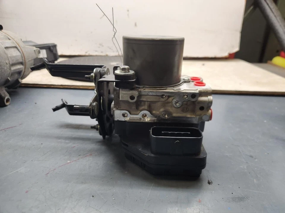 Conjunto de piezas de freno antibloqueo bomba ABS AWD para 17-18 INFINITI Q60 768934 Foto 2 de 4