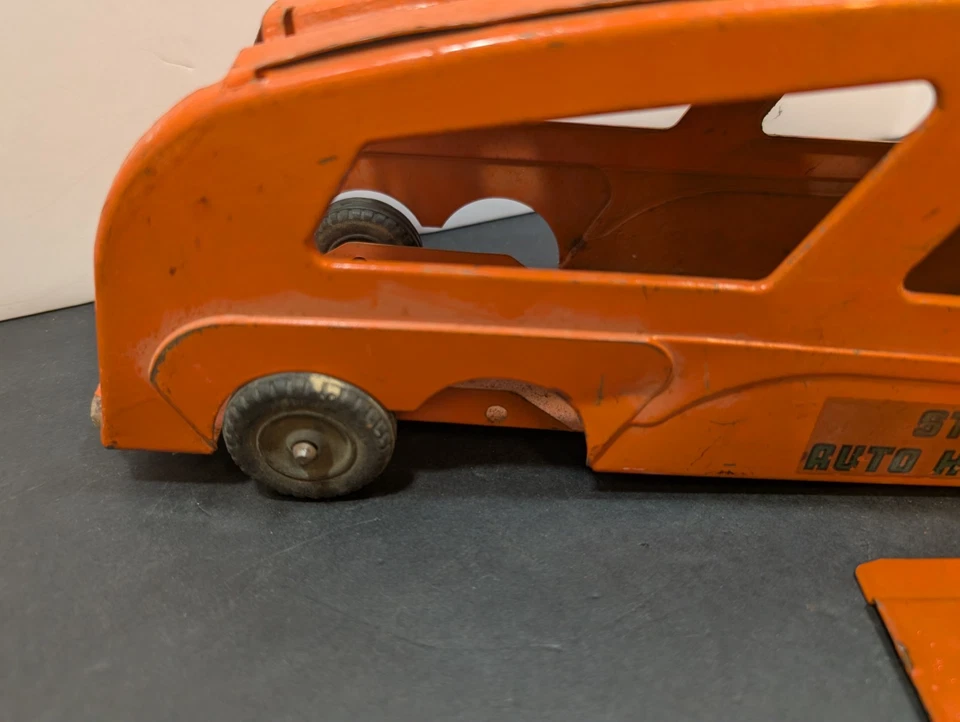 2x Lot Vintage Pressed Steel Structo Auto Haulaway Yellow Orange Car Carriers - Image 4 of 4