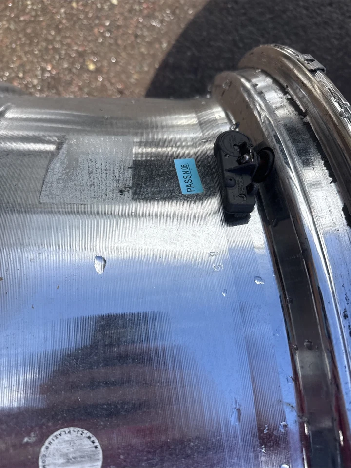 07-14 Cadillac Escalade 22x9 Chrome 9 Spoke Wheel/Rim OEM See Photos - Image 4 of 4