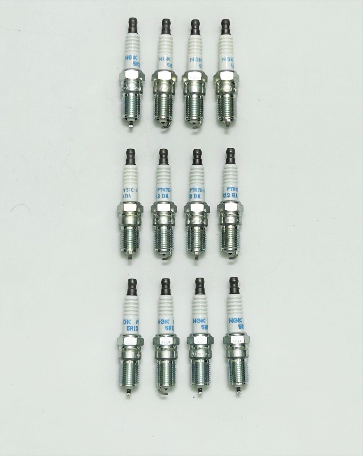 ➥Aston Martin ➥DB9 DBS Vanquish Rapide Virage V12 Vantage Zagato Spark Plugs Set