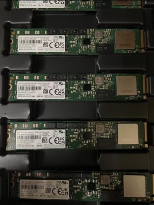 Samsung 3.84TB 22110 PM983 SSD PCIe Gen3x4 NVMe M.2 Solid State