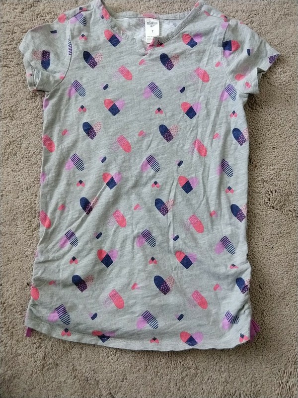 Nice Euc Oshkosh Girls grey pink purple  patterned T-shirt Size 7