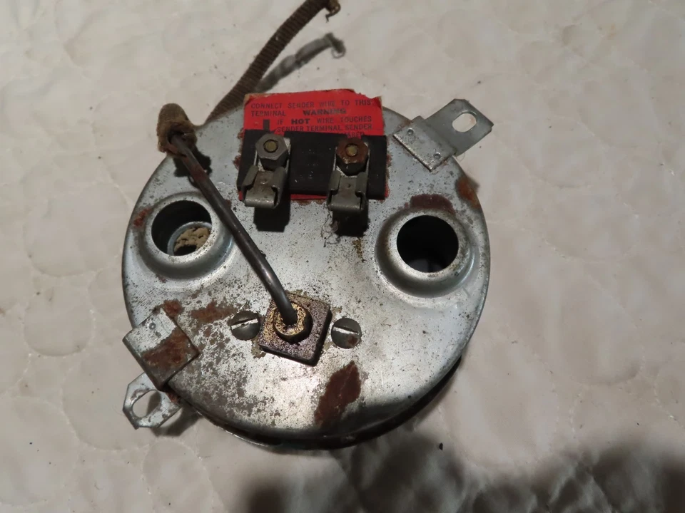 OEM 1951-53 Buick Automobile Gas Petrol Fuel Oil Pressure Gauge Assembly - Image 4 of 4