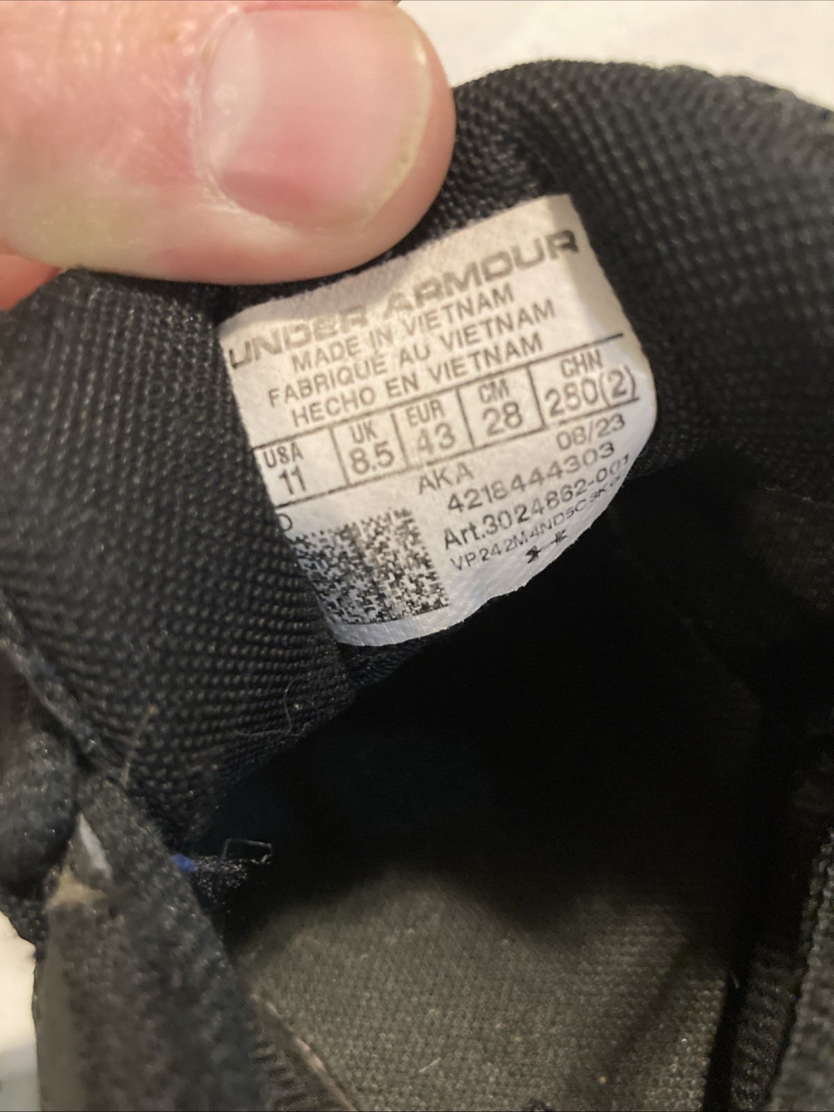Under Armour Charged Assert Size 11 - image 3