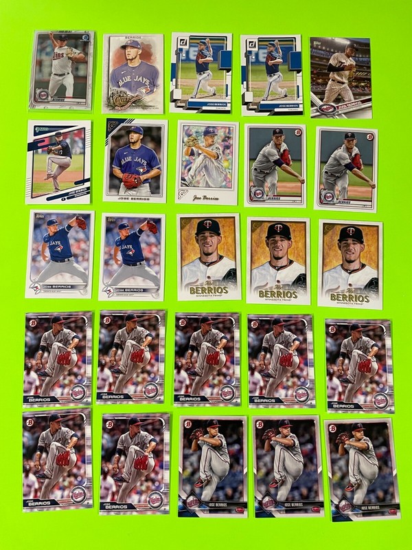 Jose Berrios Minnesota Twins Toronto Blue Jays 29 Card Lot 2026 Topps