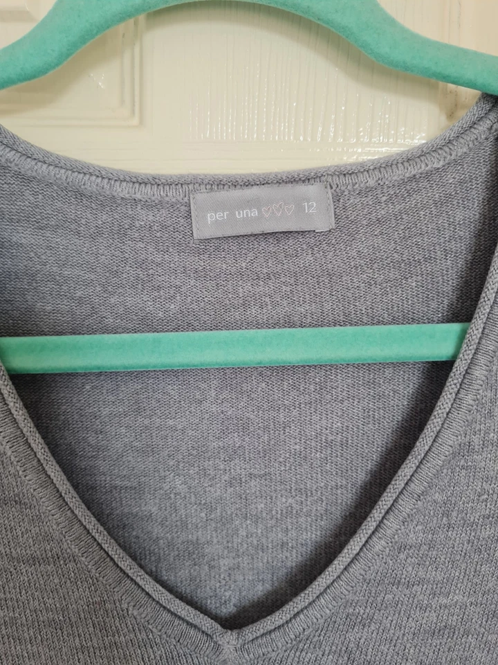 Beautiful Soft Grey M&S Ladies Lovely Top Size 12 (tiny hole in pic) - Image 3 of 4