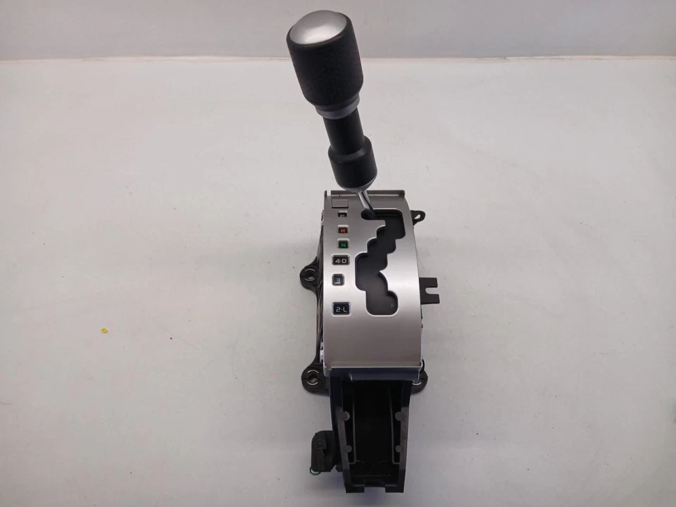 07-14 MONTAJE PALANCA DE CAMBIOS AUTOMÁTICA FJ CRUISER Foto 2 de 4