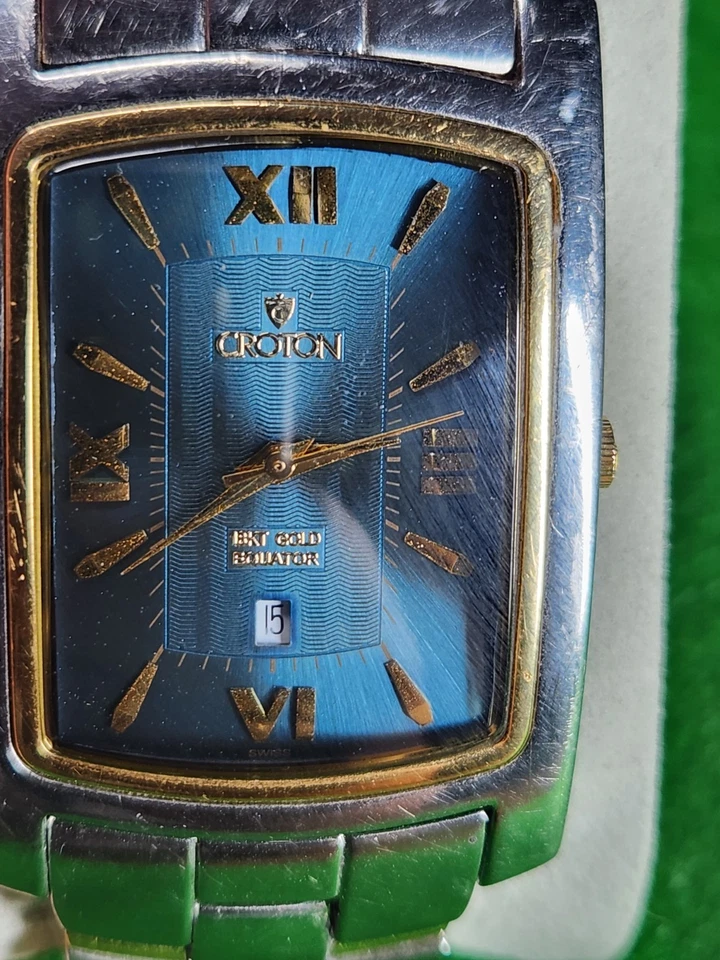 Reloj de cuarzo suizo Croton oro 18KT Ecuador para mujer Foto 3 de 4