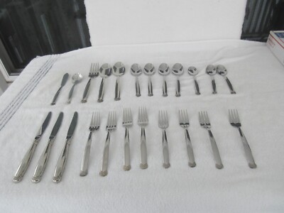 23 PIECE ''ONEIDA USA'' STAINLESS FLATWARE SET~~CLEAN!!