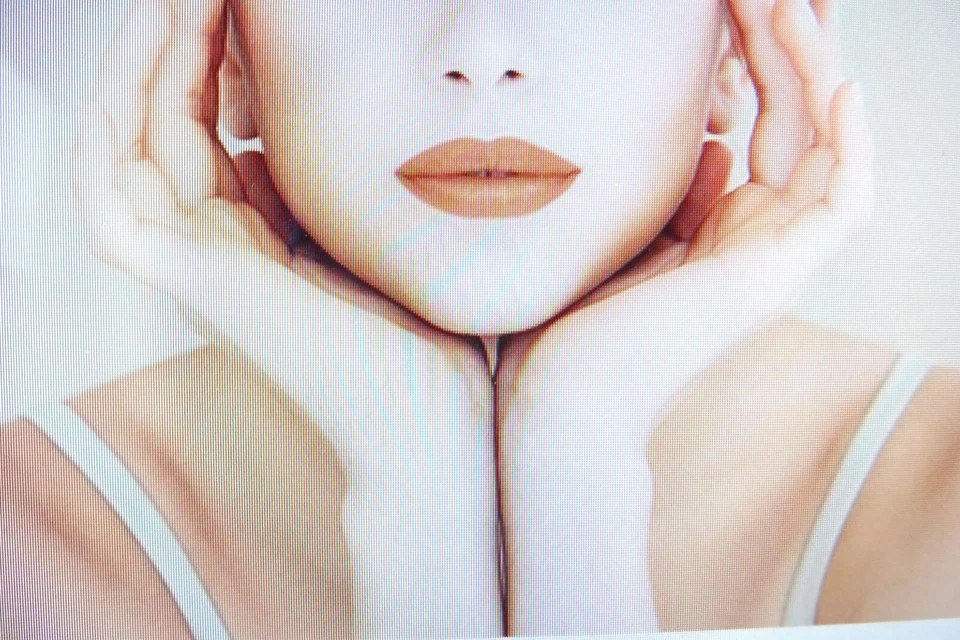 T.LECLERC SATIN LIPSTICK LIPPENSTIFT NR. 41 PECHE TIMIDE -27,50 € - Bild 4 von 4