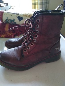 Señoras FAB Borgoña Dr Martens estilo botas talla 5 De Mustang | eBay
