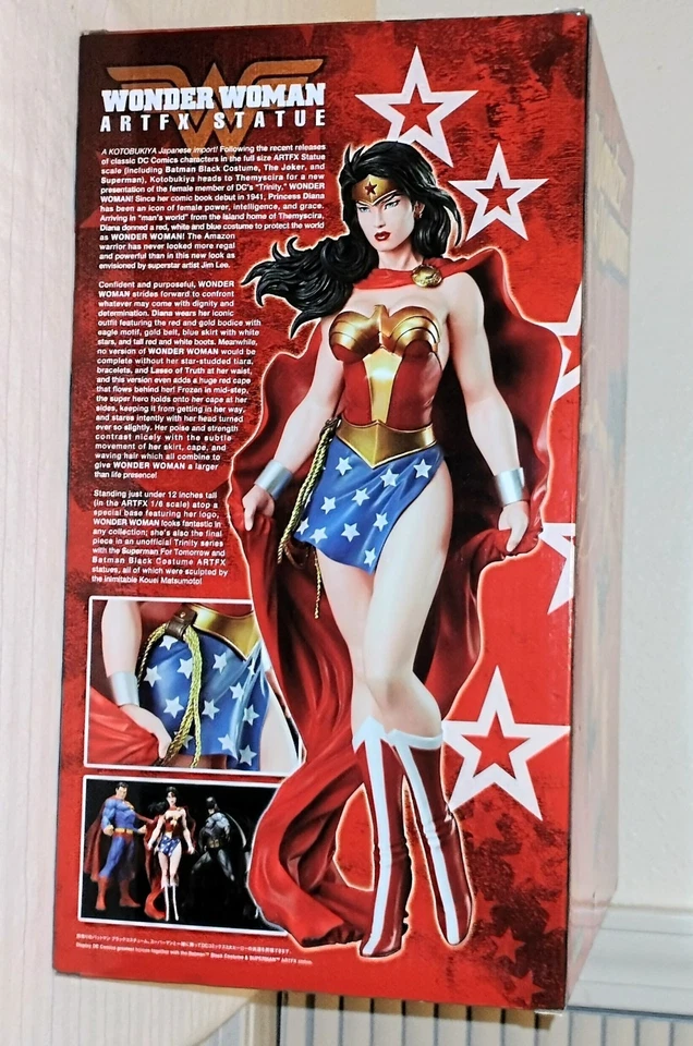 Estátua da Mulher Maravilha Kotobukiya ARTFX DC Universe - Imagem 2 de 4