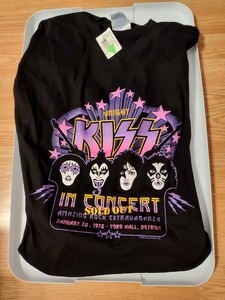 Kiss t-shirt  2003 Cobo Hall, Detroit 1978 unofficial new with tags Large