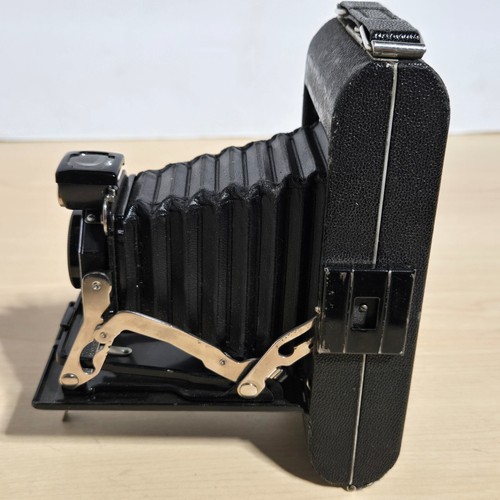 Vintage Kodak Junior Six-20 Series II Folding Camera - Picture 5 of 8