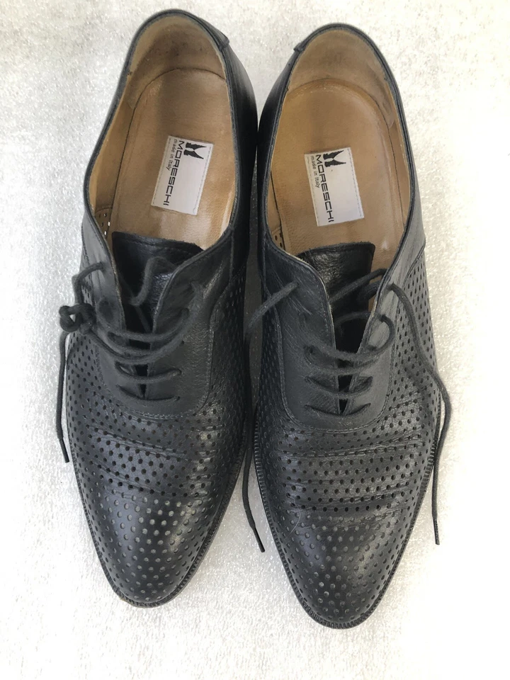 Mocasines negros perforados Moreschi para hombre hechos en Italia talla US 8 1/2, UK 7 1/2. Foto 3 de 4