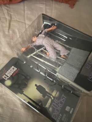 NECA Cult Classics Series 7 The Exorcist Spider Walk Regan Action