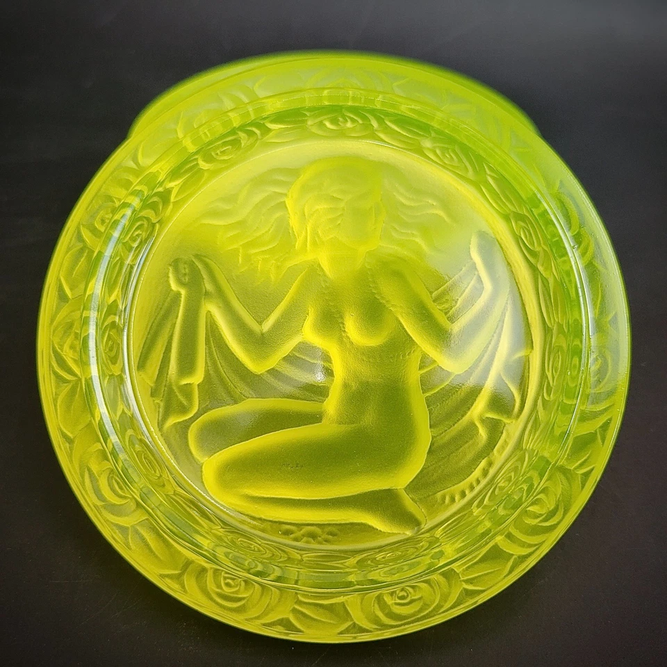 Caja de vidrio de uranio vaselina amarilla vidrio mate escarchado caja de baratijas mujer desnuda Foto 3 de 4