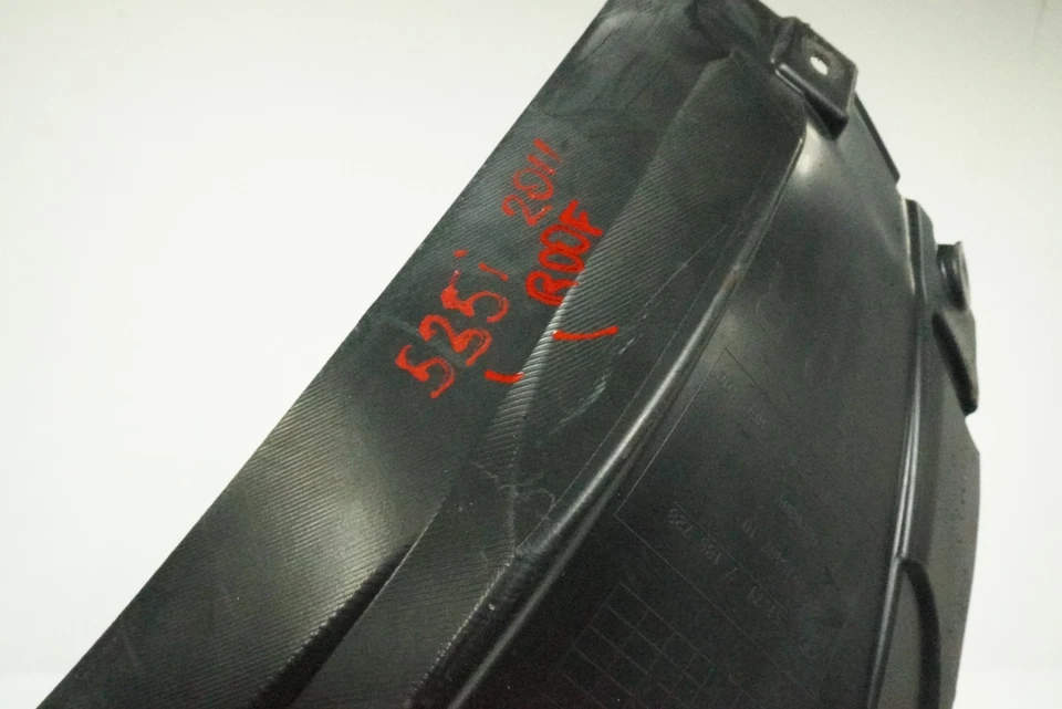 2011 - 2016 BMW 535I F10 FRONT RIGHT PASS FENDER LINER SPLASH SHIELD GUARD OEM - Image 4 of 4