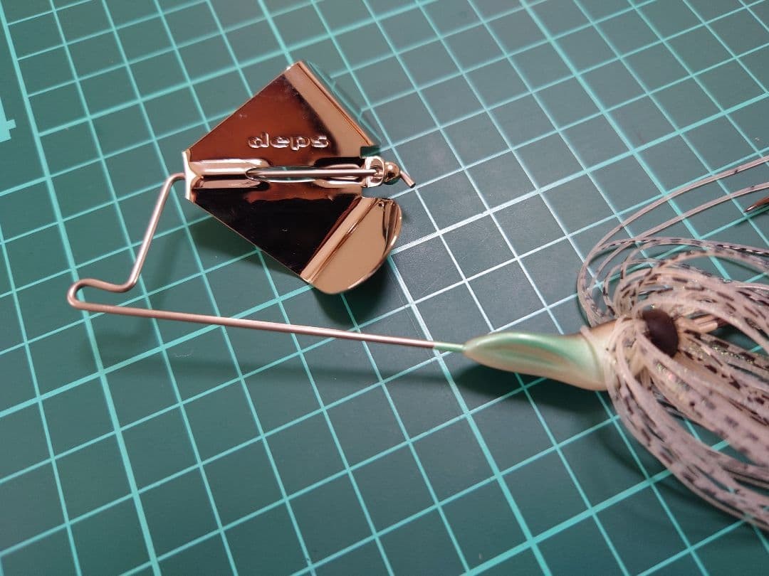 [Depth Deps] Long Nose Weber Green Crystal Buzzbait - Image 2