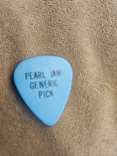 Pearl Jam pick Eddie Vedder Jeff Ament Pick Blue Generic Pick Gossard McCready - Picture 1 of 2