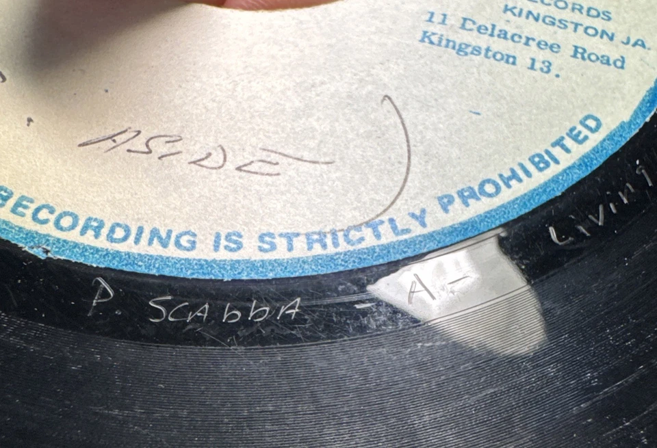 RONNIE DAVIS Living In The Ghetto Paradise ON TOP RECORDS JA Blank EX- - Image 3 of 4