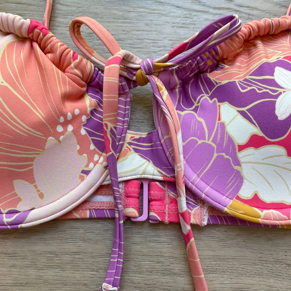 NUEVO Conjunto de bikini floral pequeño Roxy para mujer rosa púrpura traje de baño Foto 4 de 4