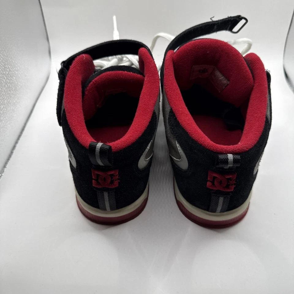 Vintage DC Shoes Biltmore S Size 10 Red Gray Black - Image 2 of 4