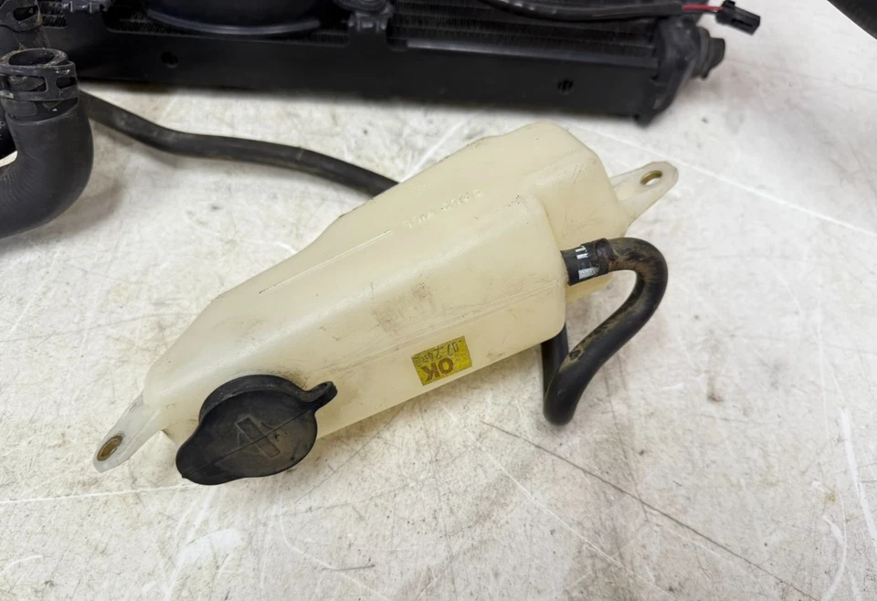 Harley Davidson Street XG 500 2020 radiador ventilador térmico botella depósito mangueras Foto 2 de 4