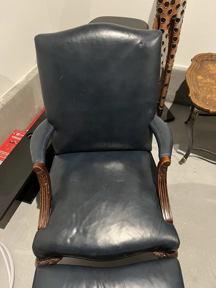 Hickory Furniture Chaise/lounge Style Carved Mahogany Armchair ottoman leather - Image 4 of 4