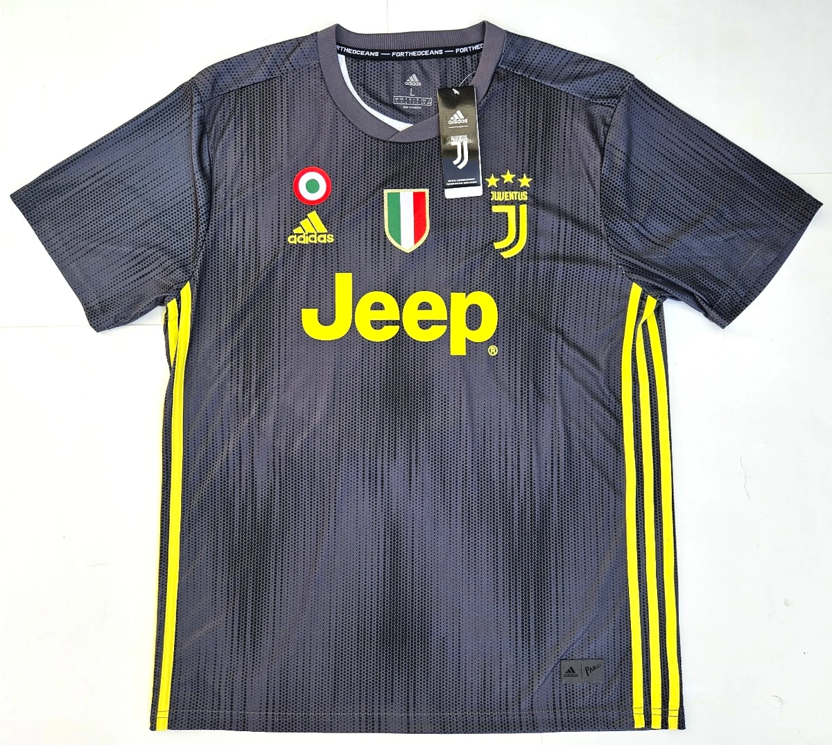25+ adidas Cristiano Ronaldo Juventus International Club Soccer
