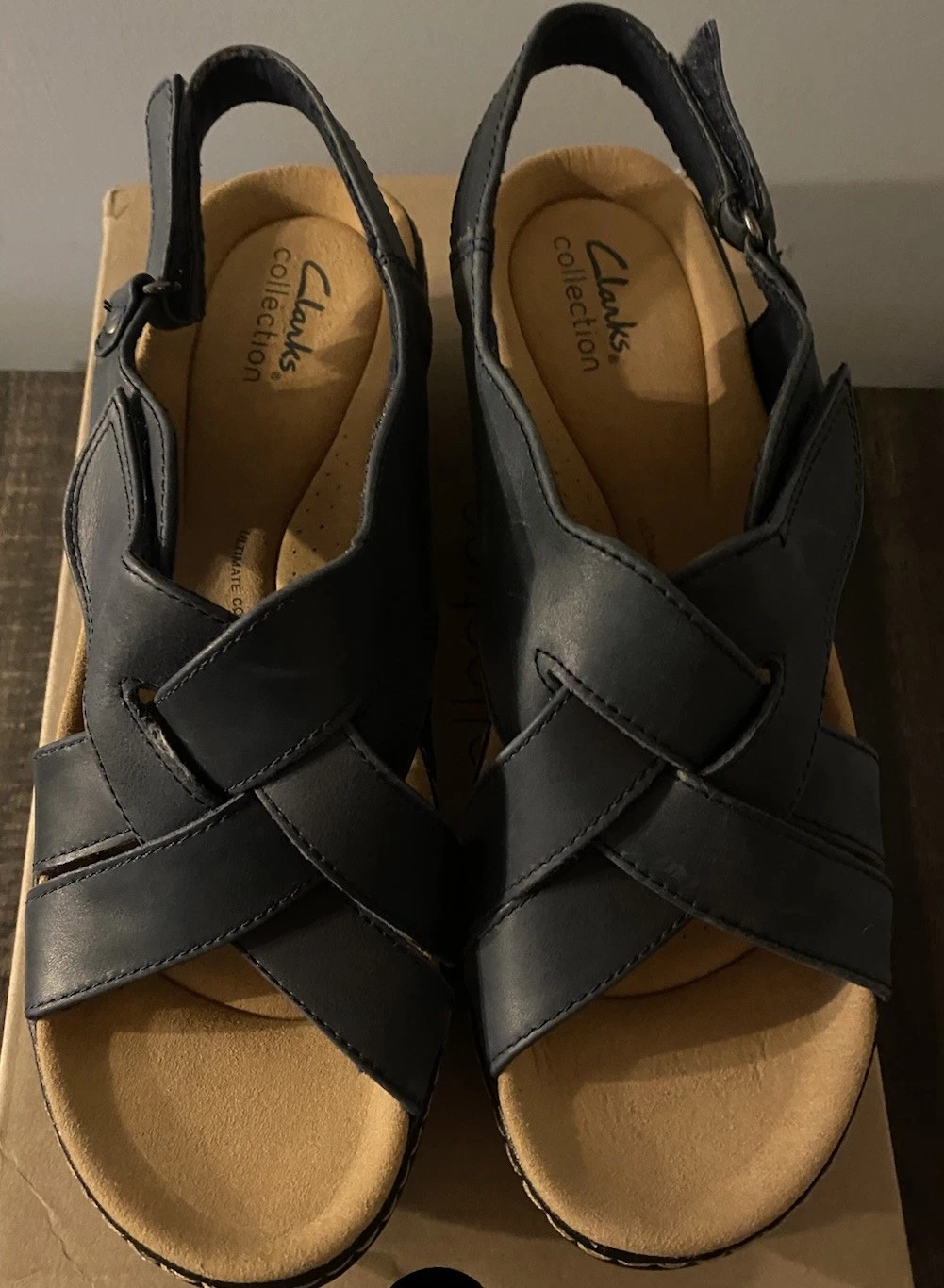 Sandali donna Clarks Merliah eco regolabili taglia 9 5 blu navy incrociati nuovi con scatola