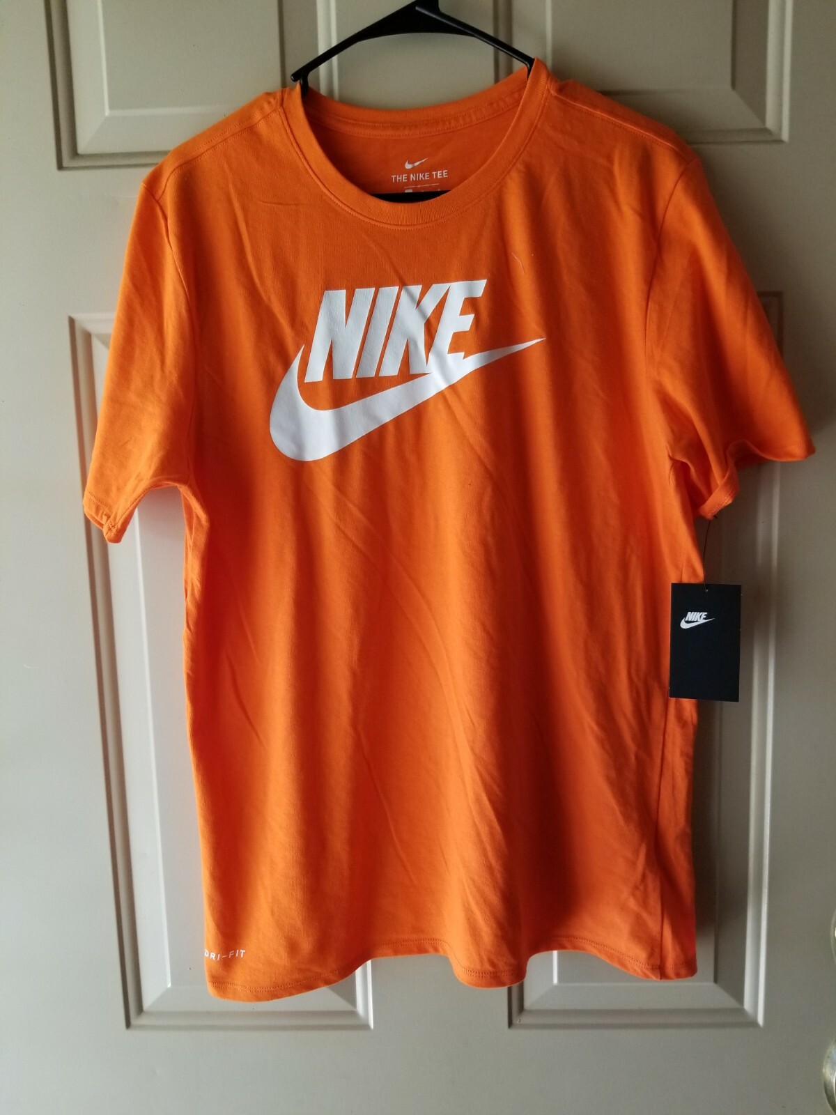 Picture 1 of 1