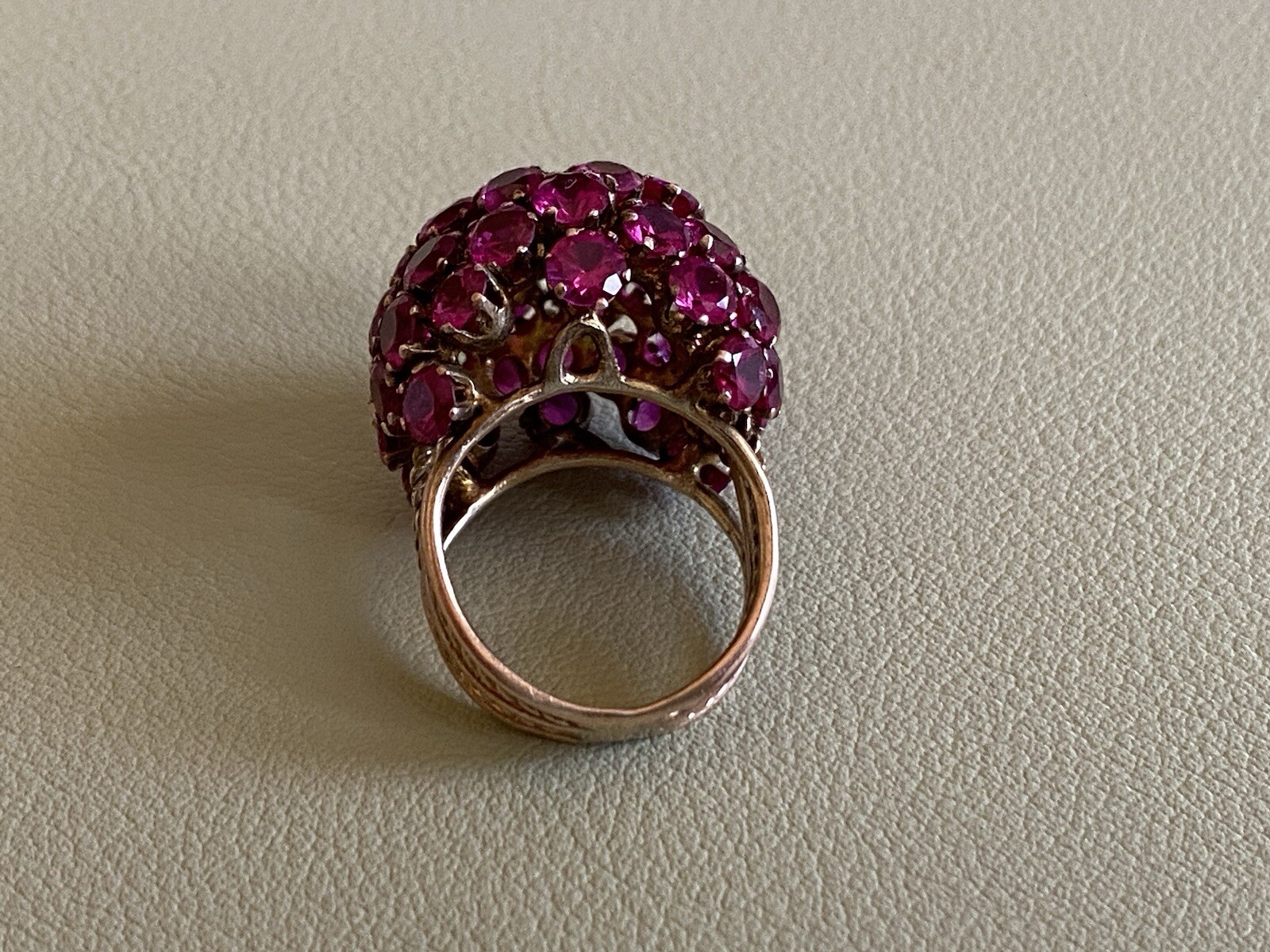 14K Solid Rose Gold Vintage Ruby Cluster Ring Siz… - image 3