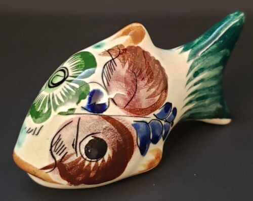 Tonala Folk Art Pottery Small Fish Figure Hand Painted Mexico Signed 3.5" - Picture 3 of 7