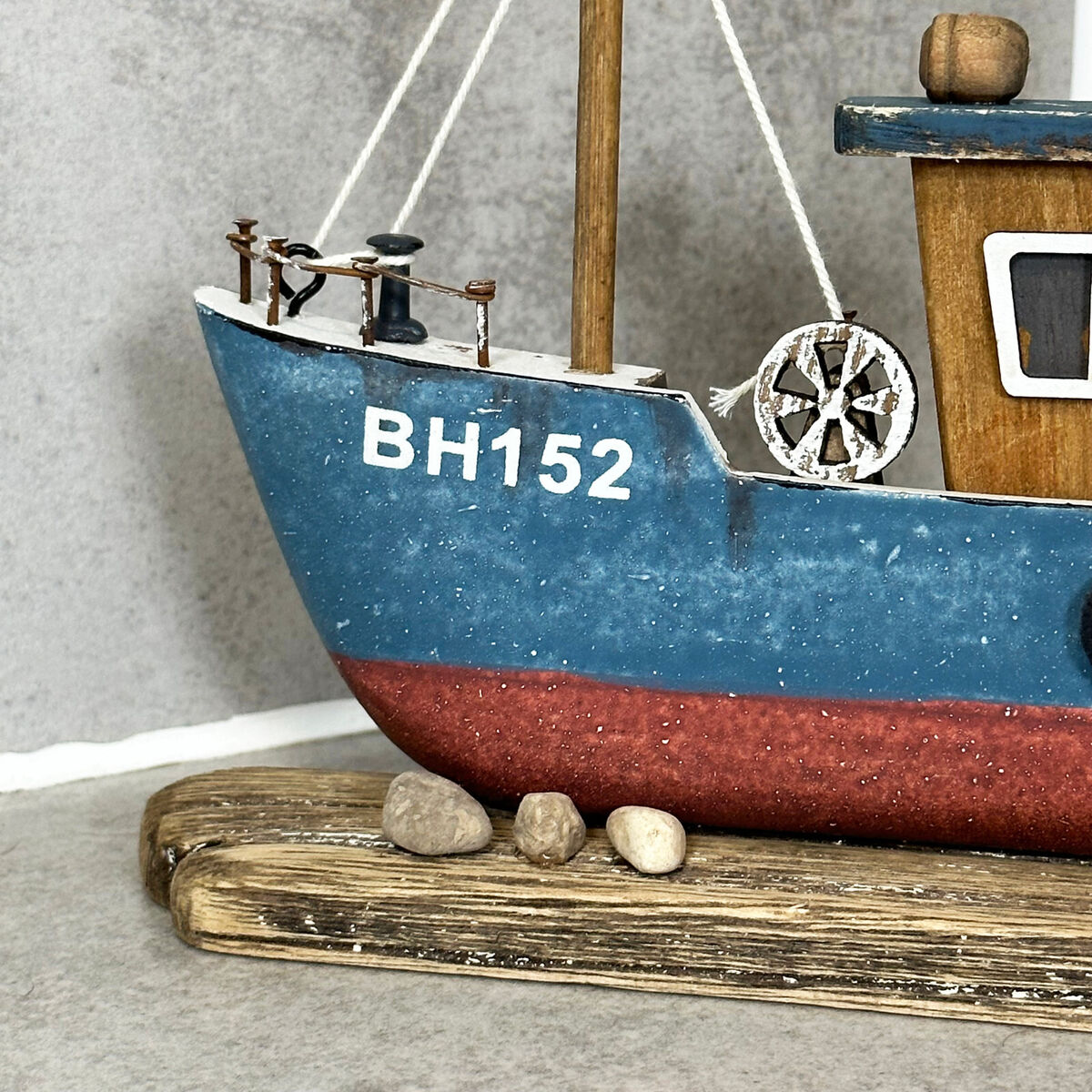 Wooden Trawler Ornament Fishing Boat Model Rustic Nautical Bathroom  Decoration
