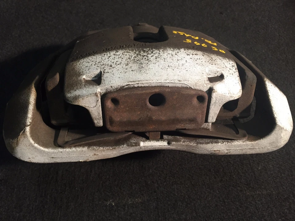 02 03 04 05 Pinza de freno delantera derecha lado pasajero bmw 745i 745li e65 e66 oem Foto 3 de 4